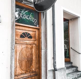 Simrishamn Bed & Breakfast | Gårdens & Apotekarns B&B