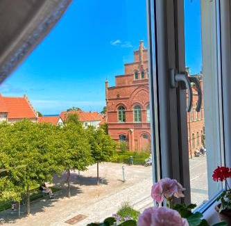 Simrishamn Bed & Breakfast | Gårdens & Apotekarns B&B