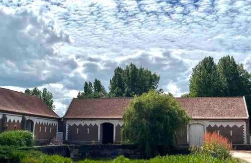 Neuville-sous-Montreuil House | Gîte à la ferme remis à neuf - Le vert bois