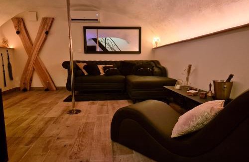 Donzere House | Gîte érotique avec spa privatif