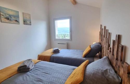 Saint-Priest-la-Prugne House | Gîte 4 pers, terrasse & jardin, près des Bois Noirs - FR-1-496-348