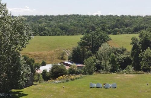 Noiseux Apartment | Gîte 4 personnes avec vue proche de Durbuy - La Roche en Ardennes - Han sur Lesse - Terrasses - Parking gratuit - Grand jardin