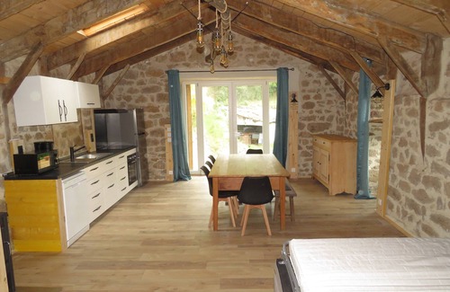 Beauvene House | Gîte 5 Personnes en Ardèche