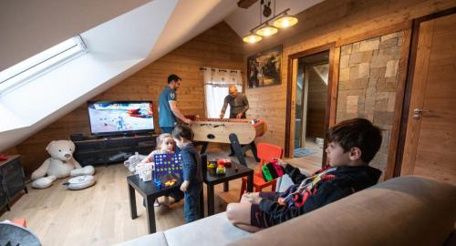 Saulxures-sur-Moselotte House | Gîte 5* piscine intérieure, sauna, à 20 mins des pistes de ski, à 300 m d’un Lac