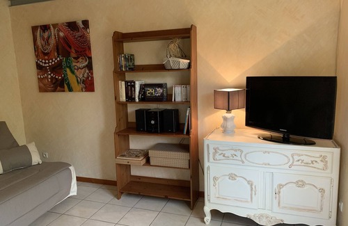 Servian Apartment | Gîte 50 m2 Pour 4 Pers sur 100 m2 Jardin Privé Avec SPA de mai a Septembre