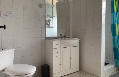 Servian Apartment | Gîte 50 m2 Pour 4 Pers sur 100 m2 Jardin Privé Avec SPA de mai a Septembre