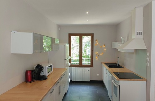 Plaimpied-Givaudins House | Gîte 9 persons La Maison du Bois, 10 minutes A71, 10 minutes Bourges