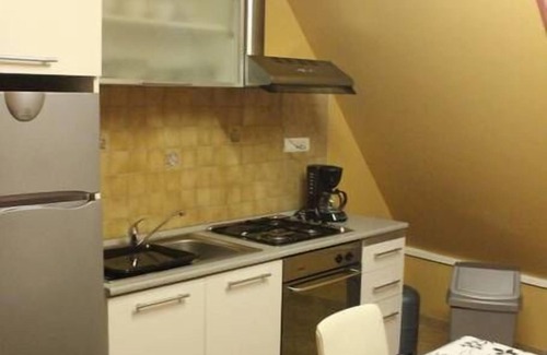 Jassat Cottage | Gîte-Apartment-Mountain view-Wet room