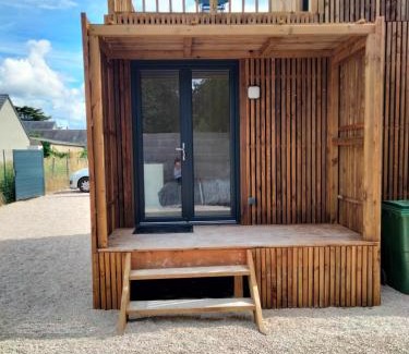 La Chapelle-Saint-Mesmin House | Gîte atypique en bois entre ville et verdures