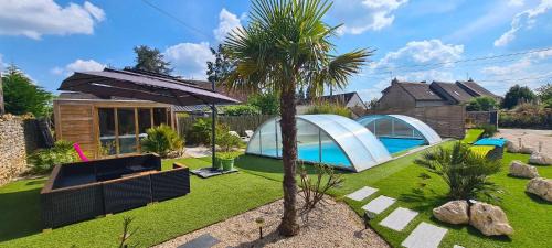 Mosnes House | Gîte Atypique 2 à 8 PERSONNES avec piscine jacuzzi proche châteaux de la Loire