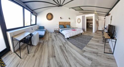 Mosnes House | Gîte Atypique 2 à 8 PERSONNES avec piscine jacuzzi proche châteaux de la Loire