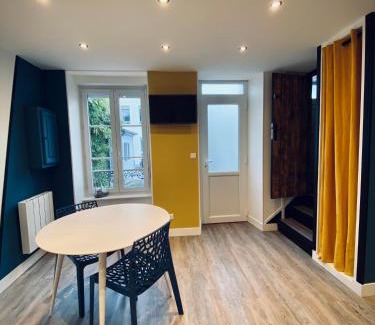 Grandcamp-Maisy Apartment | Gîte « Au bord des Embruns »