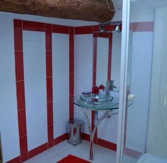 Olonzac Apartment | Gîte au cœur d un caveau de dégustation de vin