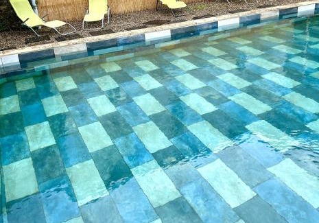 Olonzac Apartment | Gîte au cœur d un caveau de dégustation de vin