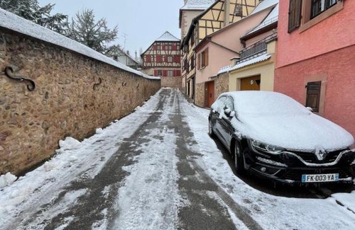 Turckheim Apartment | Gîte au cœur des remparts-parking facile