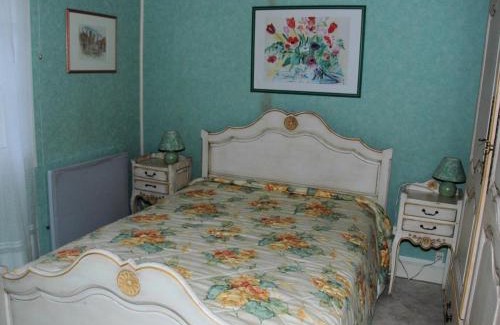 Huisseau-sur-Cosson House | Gîte au cœur des châteaux de la Loire, jardin privé, garage, 2 chambres, proche Chambord et Beauval - FR-1-491-435