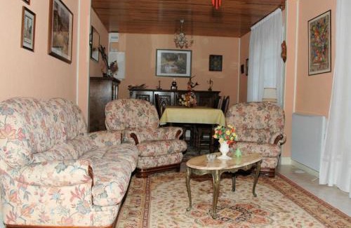 Huisseau-sur-Cosson House | Gîte au cœur des châteaux de la Loire, jardin privé, garage, 2 chambres, proche Chambord et Beauval - FR-1-491-435
