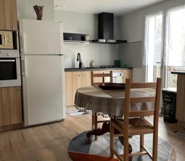 Salbris House | Gîte Aux Portes de Bellevue