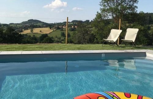 Belmont-de-la-Loire House | Gîte avec piscine, cheminée, jardin, et animaux acceptés - FR-1-496-32