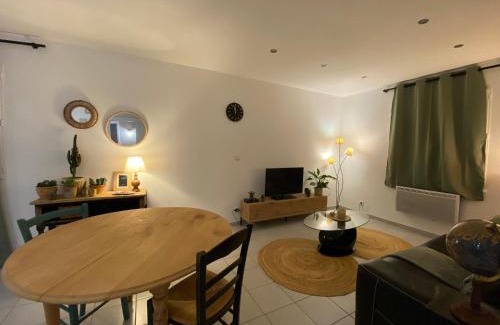 Saint-Avit-Senieur Apartment | Gîte avec spa