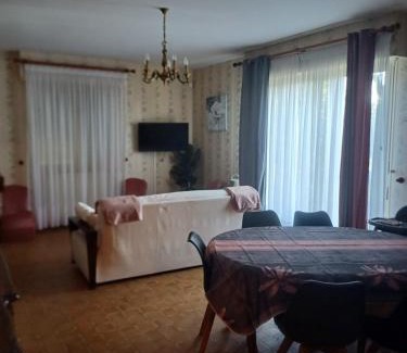 Seigy House | Gîte Bô