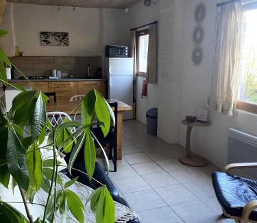 Robiac-Rochessadoule Apartment | Gîte Barésia