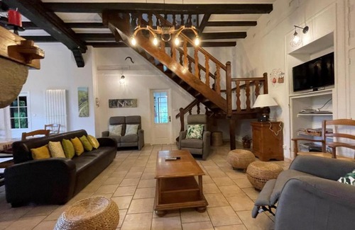 Beyrie-sur-Joyeuse House | Gîte Beyrie-sur-Joyeuse, 6 pièces, 10 personnes - FR-1-384-19