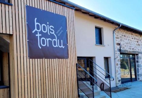 Montboucher Apartment | Gîte Bois Tordu - 3 chambres - proche Bourganeuf