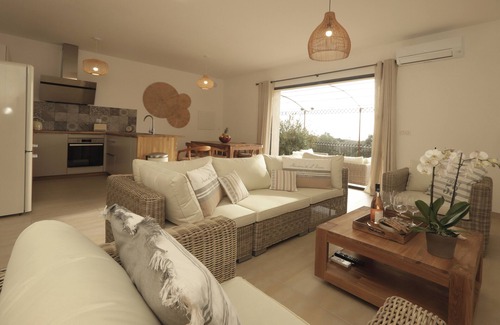 Mireval House | Gîte Bouteillan - Les Terrasses de l'Oliveraie