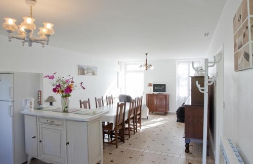 Castets House | Gîte Castets, 5 pièces, 8 personnes - FR-1-360-88