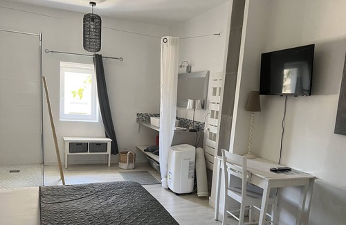 Prehy House | Gîte Celine et Frederic Gueguen