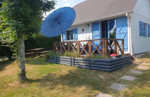 Saint-Andre-d'Hebertot Ski Chalet | Gîte chalet bleu soleil