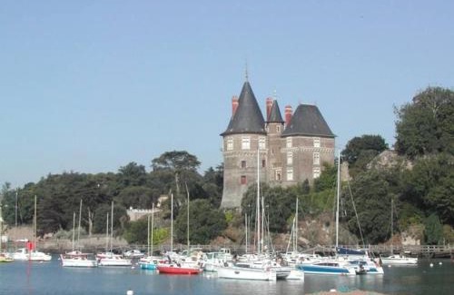 Saint-Brevin-les-Pins House | Gîte Charmant avec Jardin, Proche Plages, Wifi et Activités en Famille! - FR-1-306-1031