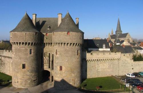 Saint-Lyphard House | Gîte Charmant en Brière: Proche Guérande, Jardin Privé, 2 Chambres - FR-1-306-941