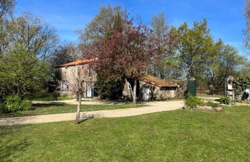Mauves-sur-Loire House | Gîte charmant, spacieux, à 15 km de Nantes, 2 chambres, terrasse, parking, animaux acceptés - FR-1-306-1238