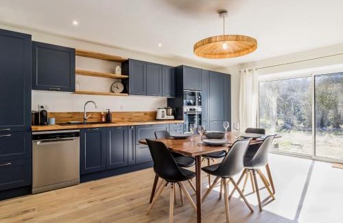 Mauves-sur-Loire House | Gîte charmant, spacieux, à 15 km de Nantes, 2 chambres, terrasse, parking, animaux acceptés - FR-1-306-1238