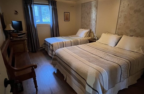 Notre-Dame-du-Portage House | Gîte Chute Couette & Café