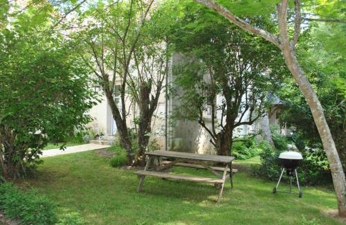 Souvigny-de-Touraine House | Gîte confortable avec parc boisé, activités familiales et équipements modernes près de la Loire - FR-1-381-470