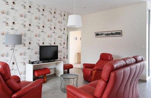 Mardie House | Gîte contemporain avec piscine et terrasse privative, proche d’Orléans et de la Loire - FR-1-590-132