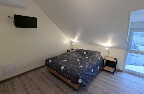 Chilleurs-aux-Bois House | Gîte convivial avec climatisation, 4 chambres, terrasse, parking - 6 pers. - FR-1-590-567