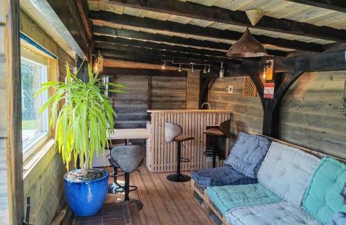 Malonne Apartment | Gîte coquet 2 chambres, 2 salles de douches avec piscine, spa
