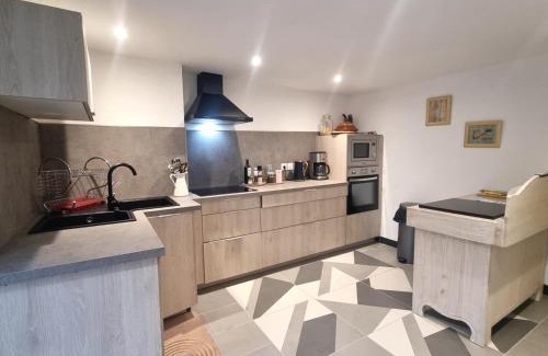 Saint-Julien-Molin-Molette House | Gîte de charme pour 13 pers. avec spa et WiFi - FR-1-496-336