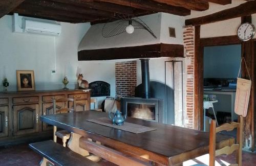 Saint-Firmin-sur-Loire House | Gîte de charme en forêt: 4/6 pers, nature, détente, parking, animaux acceptés - FR-1-590-529