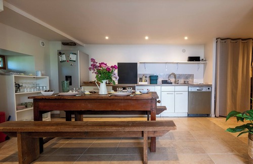 Belveze House | Gîte de Charme à la Campagne, Piscine, Idéal Famille Pour Sejour Calme et Nature