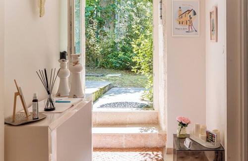 Belveze House | Gîte de Charme à la Campagne, Piscine, Idéal Famille Pour Sejour Calme et Nature