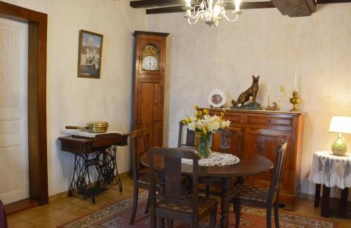 Meauce House | Gîte de Charme à la Campagne avec Jardin Clos et Collection d'Outils Agricoles - FR-1-581-9