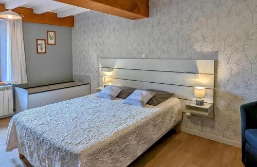 Saint-Bresson House | Gîte de charme à Saint-Bresson, proche activités nature - FR-1-583-476