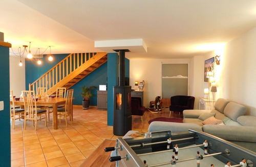 Nebouzat House | Gîte de Charme au Cœur des Volcans