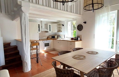 Cezac Cottage | Gîte de Charme, 2 à 4 Personnes, Dans Parc Avec Piscine
