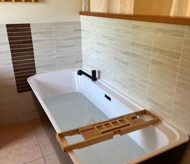Lisle-sur-Tarn Apartment | gîte de Fontjalabert en campagne tout confort